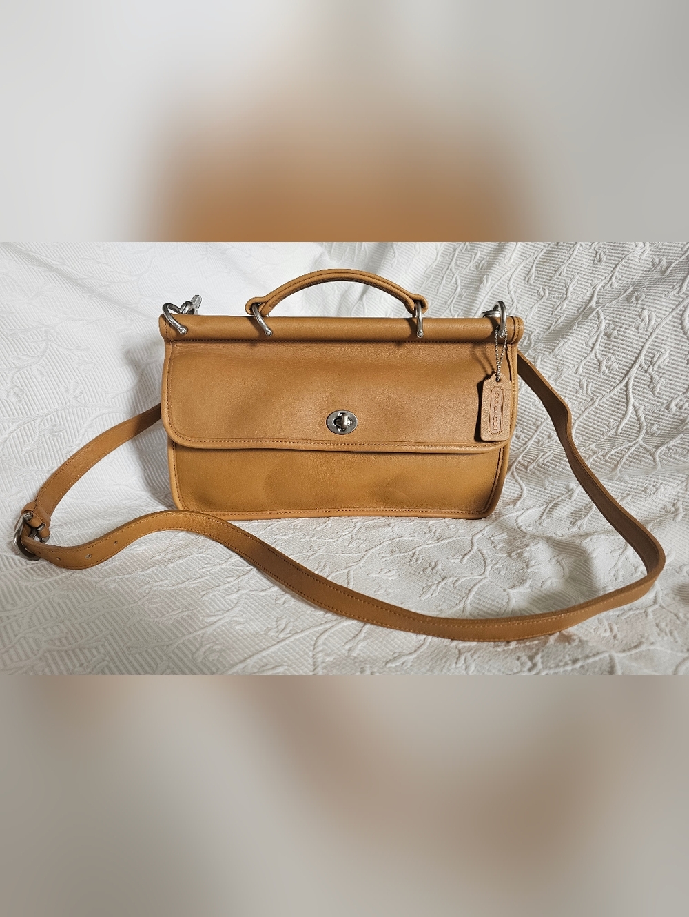 Vintage COACH City Willis 9153 - Camel (Tan) Excellent VTG Condition